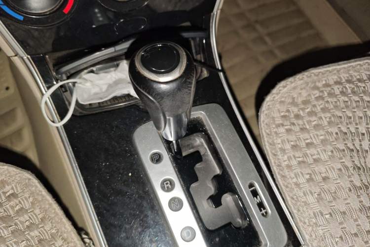 Used Mazda 6 2012 2.0L Automatic Fashion Edition Gear Lever