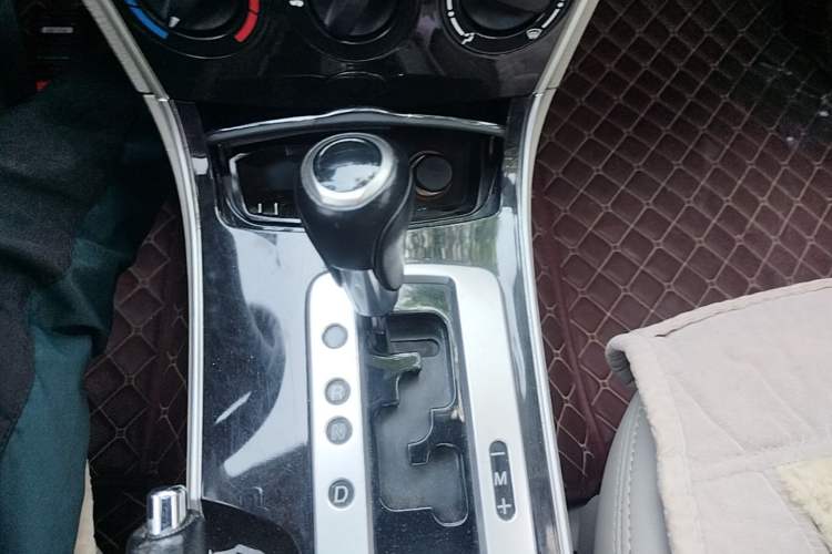 Used Mazda 6 2012 2.0L Automatic Fashion Edition Gear Lever