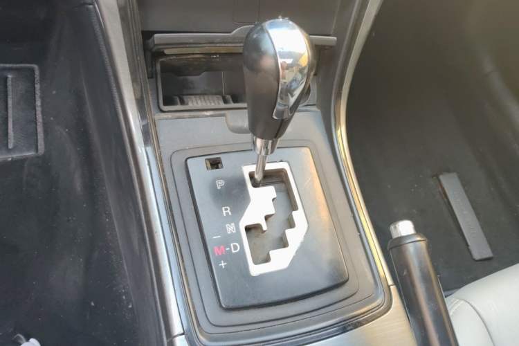 Used Mazda 6 2012 2.0L Automatic Luxury Edition Gear Lever