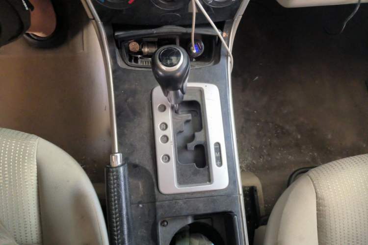 Used Mazda 6 2012 2.0L Automatic Fashion Edition Gear Lever