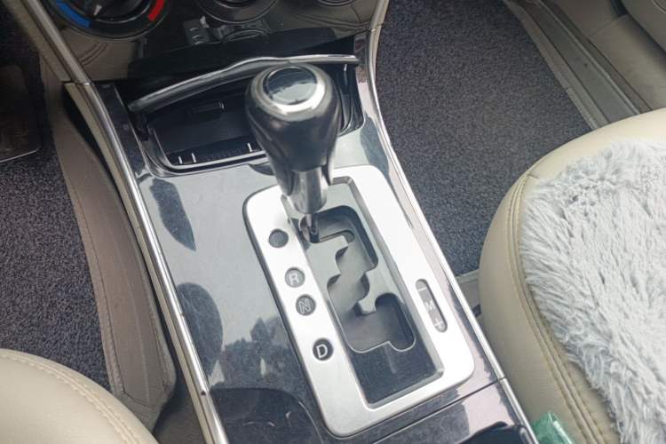 Used Mazda 6 2012 2.0L Automatic Fashion Edition Gear Lever