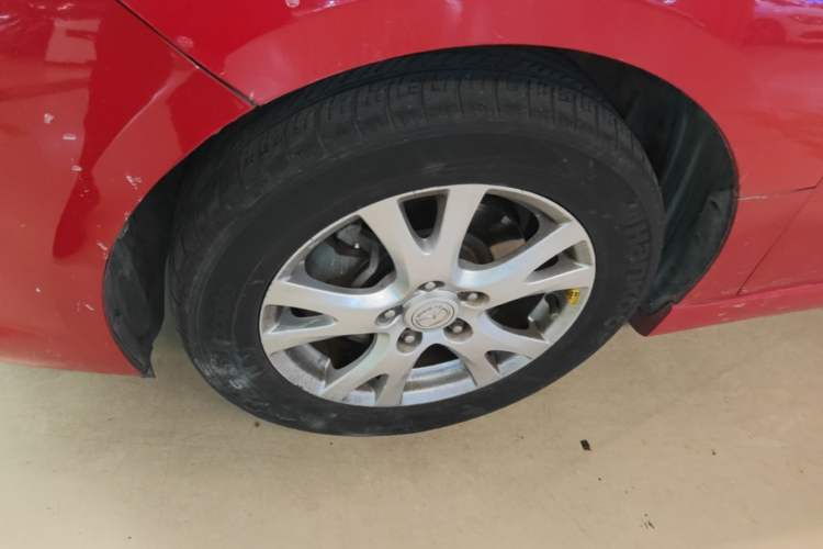 Used Mazda 6 2012 2.0L Automatic Elite Edition Left Front Wheel Hub
