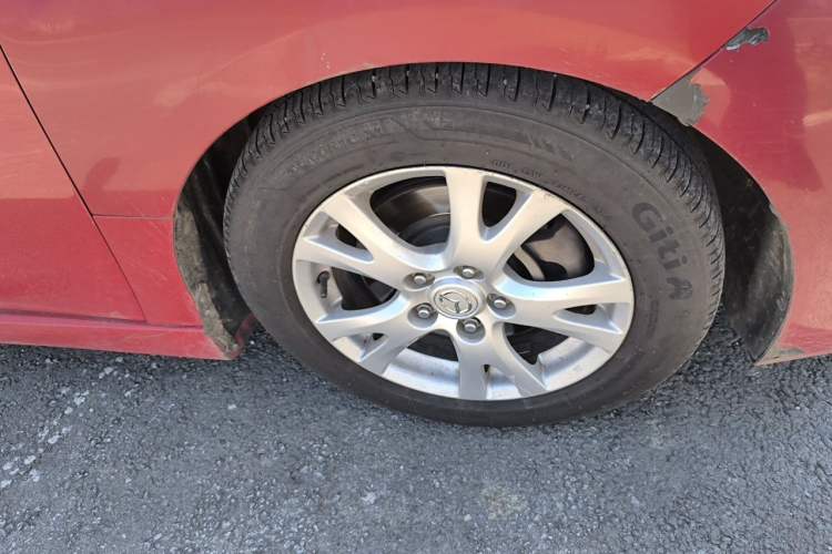 Used Mazda 6 2012 2.0L Automatic Elite Edition Right Front Wheel Hub
