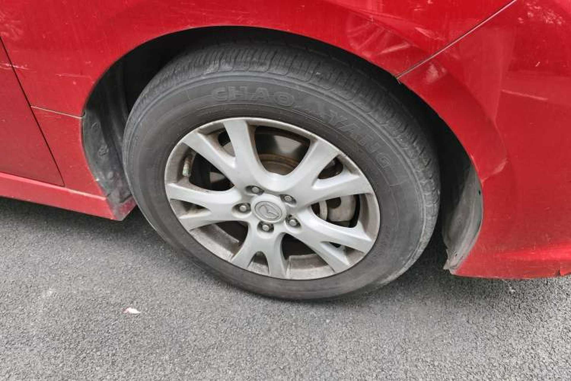 Used Mazda 6 2012 Coupe 2.0L Automatic Elite Edition Right Front Wheel Hub