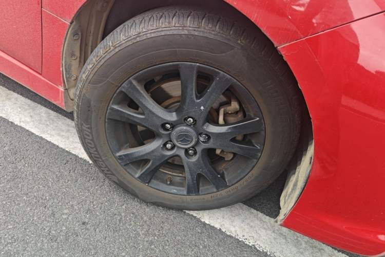 Used Mazda 6 2012 Coupe 2.0L Automatic Elite Edition Right Front Wheel Hub