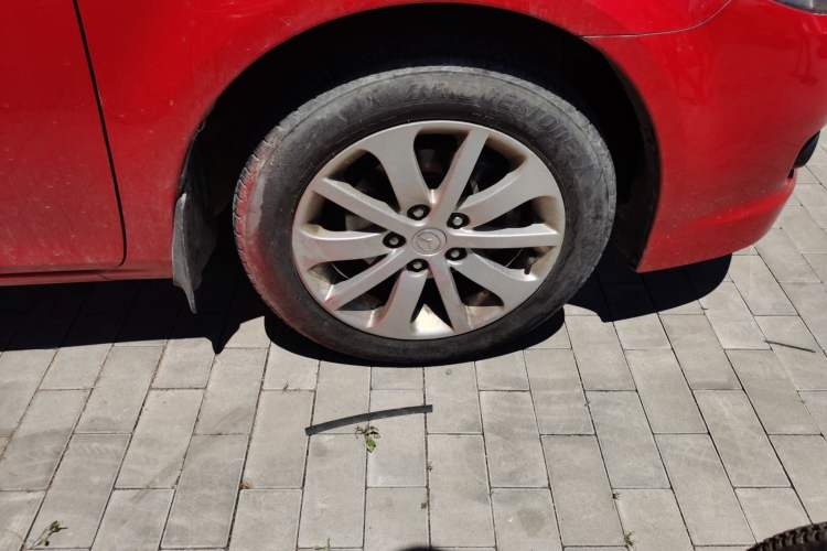 Used Mazda 6 2012 2.0L Automatic Fashion Edition Right Front Wheel Hub