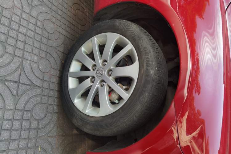 Used Mazda 6 2012 2.0L Automatic Fashion Edition Right Front Wheel Hub
