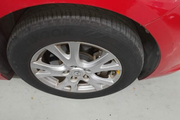 Used Mazda 6 2012 2.0L Automatic Elite Edition Right Front Wheel Hub