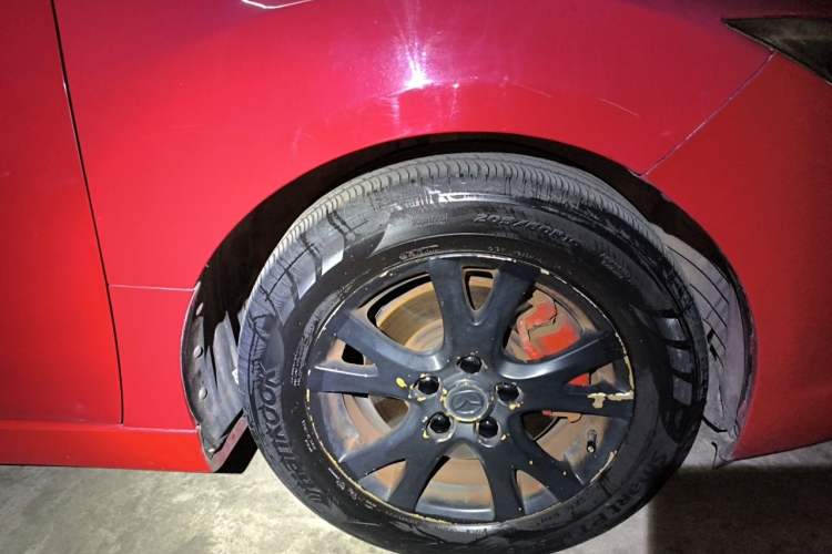 Used Mazda 6 2012 2.0L Automatic Elite Edition Right Front Wheel Hub