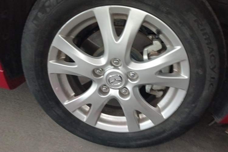 Used Mazda 6 2012 2.0L Automatic Elite Edition Right Front Wheel Hub