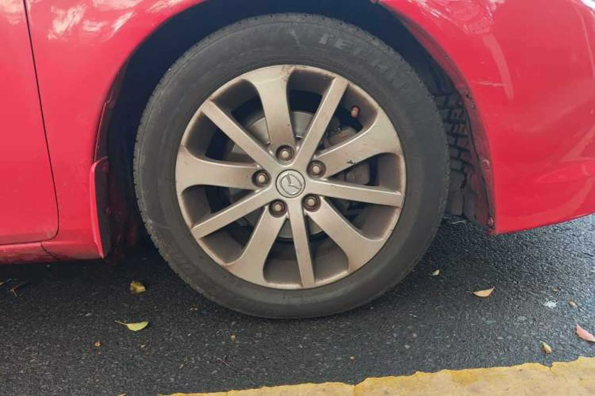 Used Mazda 6 2012 2.0L Automatic Fashion Edition Right Front Wheel Hub