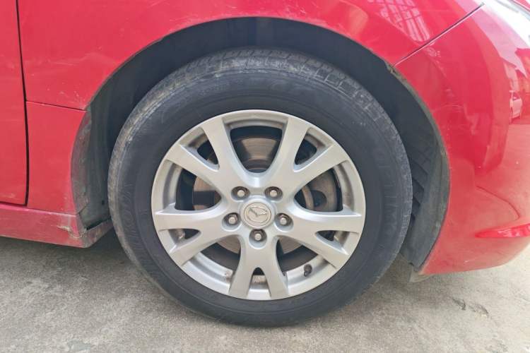 Used Mazda 6 2012 2.0L Automatic Elite Edition Right Front Wheel Hub