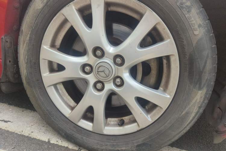 Used Mazda 6 2012 2.0L Automatic Elite Edition Right Front Wheel Hub