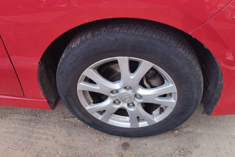 Used Mazda 6 2012 Coupe 2.0L Automatic Luxury Edition Right Front Wheel Hub