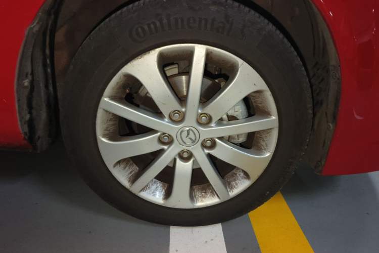 Used Mazda 6 2012 2.0L Automatic Fashion Edition Right Front Wheel Hub