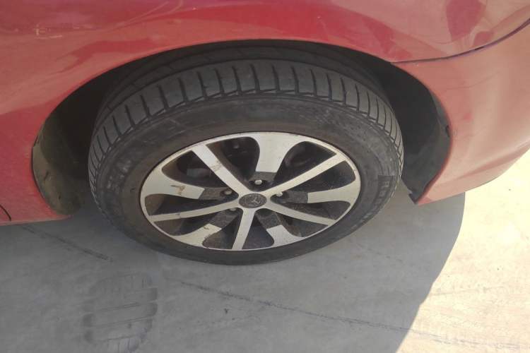 Used Mazda 6 2012 2.0L Automatic Fashion Edition Right Front Wheel Hub