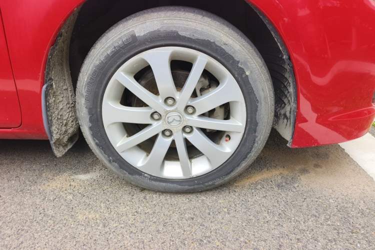 Used Mazda 6 2012 2.0L Automatic Fashion Edition Right Front Wheel Hub