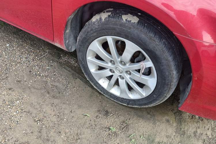 Used Mazda 6 2012 2.0L Automatic Fashion Edition Right Front Wheel Hub