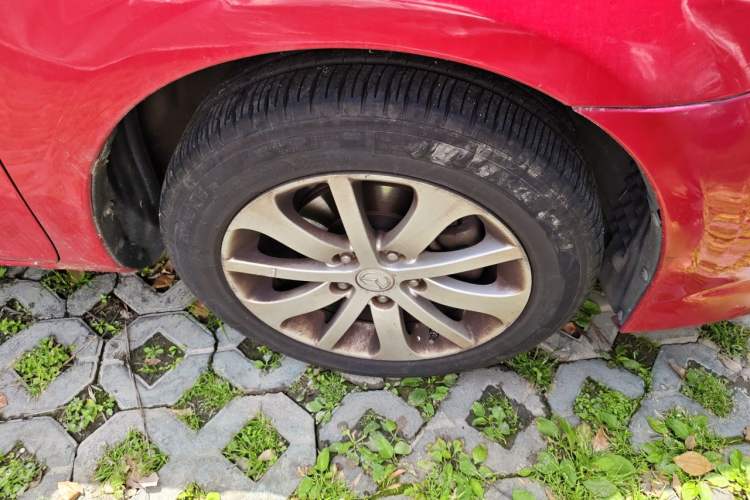 Used Mazda 6 2012 2.0L Automatic Fashion Edition Right Front Wheel Hub