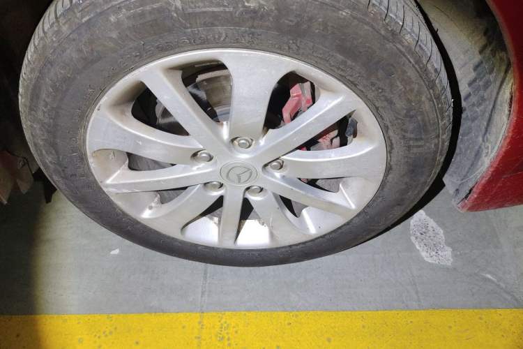 Used Mazda 6 2012 2.0L Automatic Fashion Edition Right Front Wheel Hub
