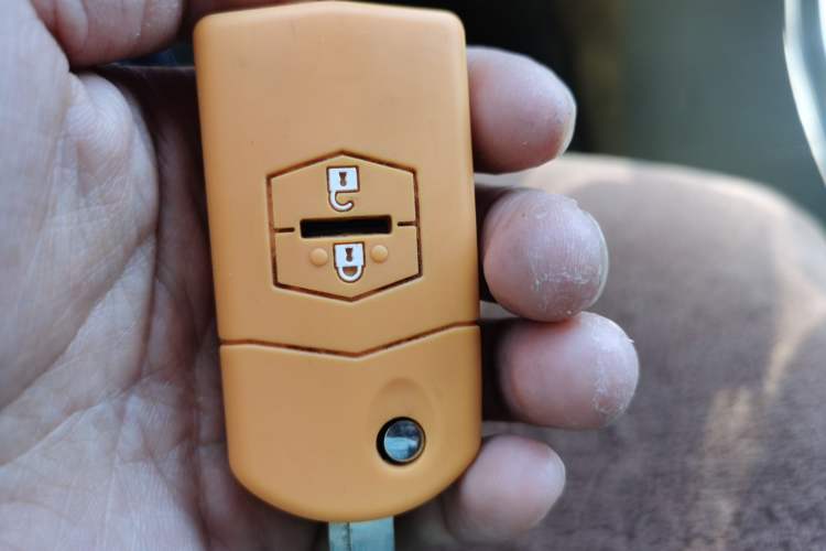 Used Mazda 6 2012 2.0L Automatic Fashion Edition Vehicle Key