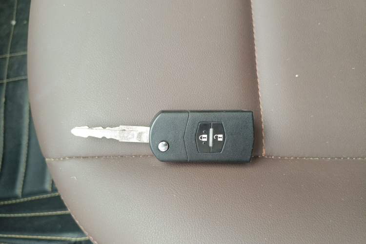 Used Mazda 6 2012 2.0L Automatic Fashion Edition Vehicle Key