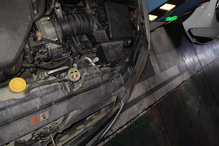 Used Mazda 6 2012 2.0L Automatic Fashion Edition Engine Bay Left