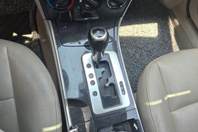 Used Mazda 6 2012 2.0L Automatic Fashion Edition Gear Lever