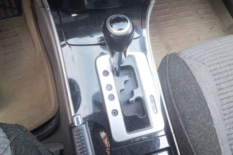 Used Mazda 6 2012 2.0L Automatic Fashion Edition Gear Lever