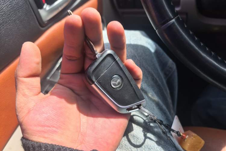 Used Mazda 6 2012 2.0L Automatic Fashion Edition Vehicle Key