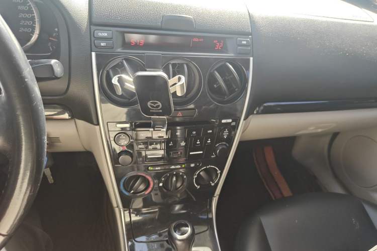 Used Mazda 6 2012 2.0L Automatic Fashion Edition Audio And AC Panel