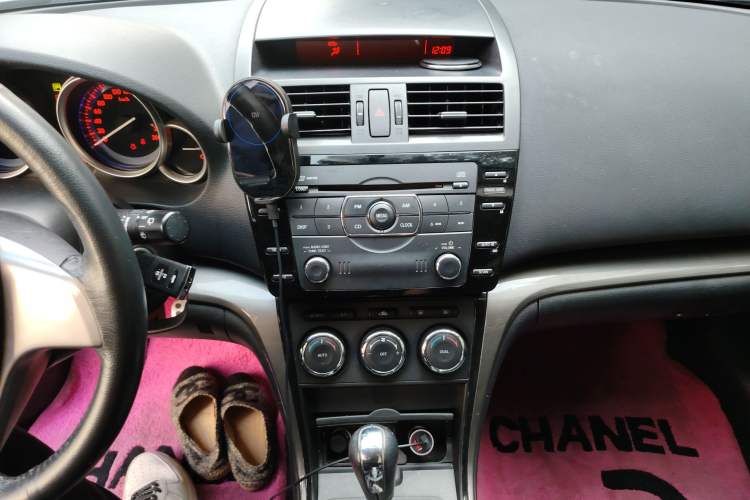 Used Mazda 6 2012 Coupe 2.0L Automatic Elite Edition Audio And AC Panel