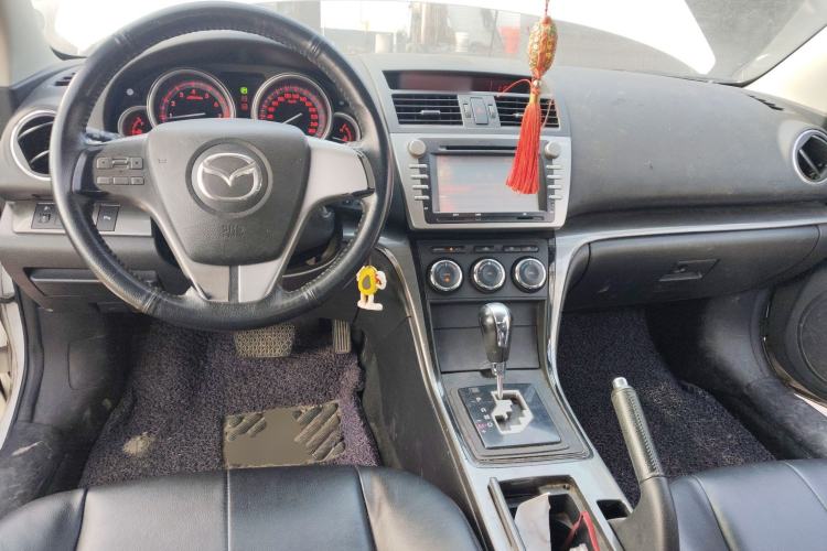 Used Mazda 6 2012 2.0L Automatic Elite Edition Center Console