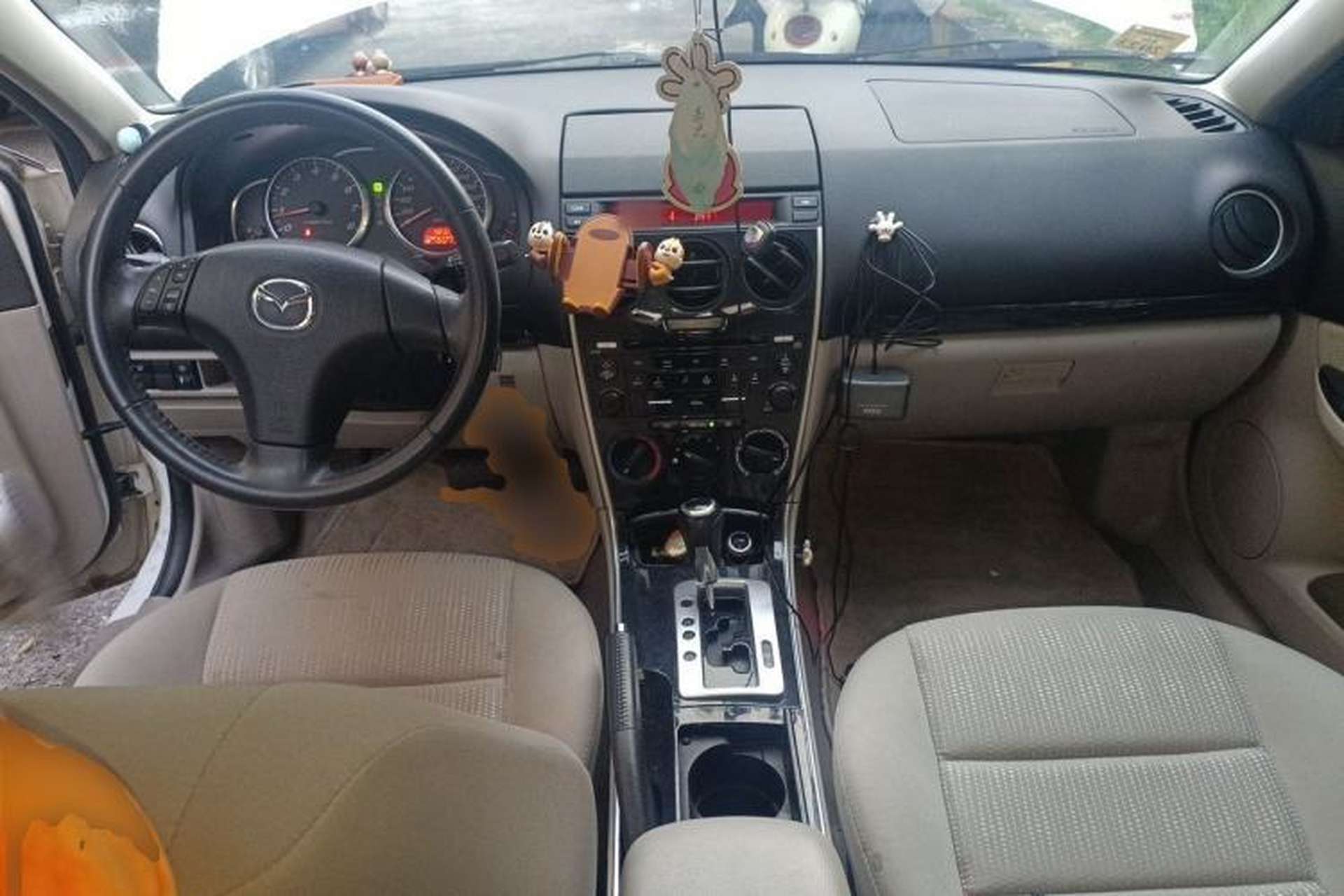 Used Mazda 6 2012 2.0L Automatic Fashion Edition Center Console
