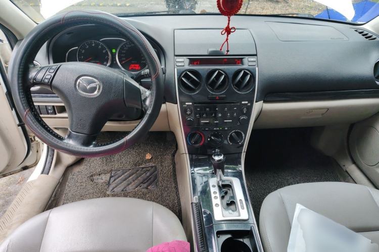 Used Mazda 6 2012 2.0L Automatic Fashion Edition Center Console