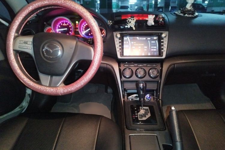 Used Mazda 6 2012 2.0L Automatic Elite Edition Center Console