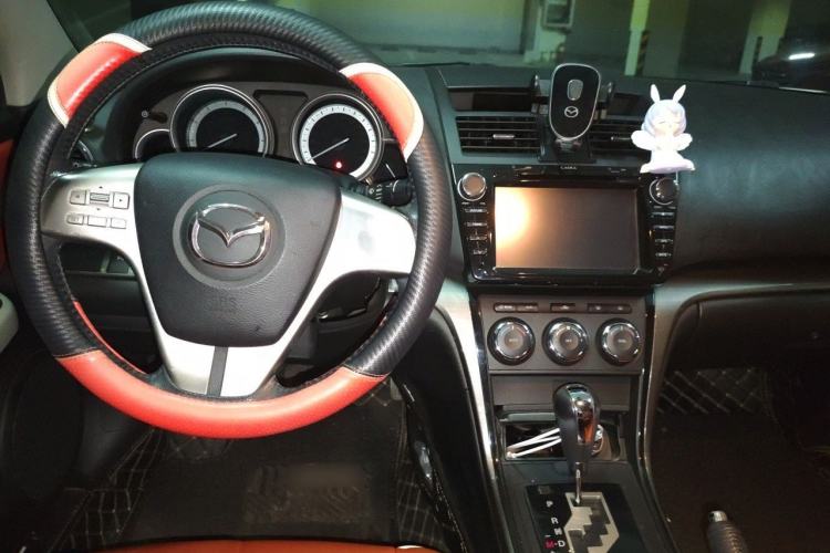 Used Mazda 6 2012 2.0L Automatic Elite Edition Center Console