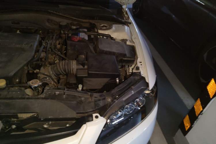 Used Mazda 6 2012 2.0L Automatic Fashion Edition Engine Bay Left