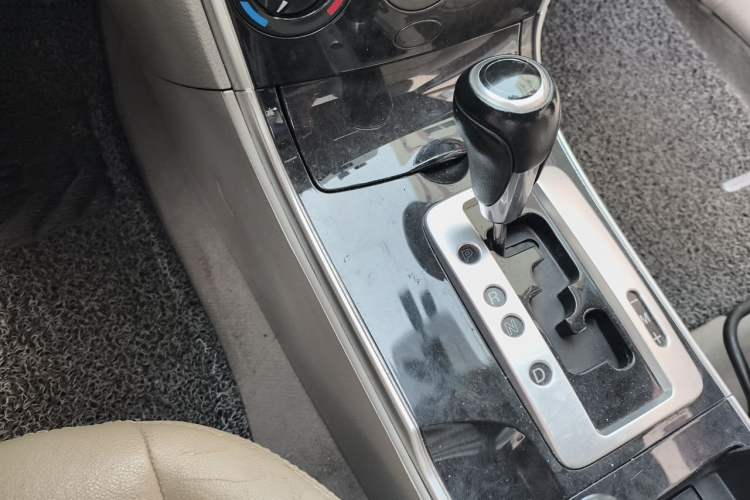 Used Mazda 6 2012 2.0L Automatic Fashion Edition Gear Lever