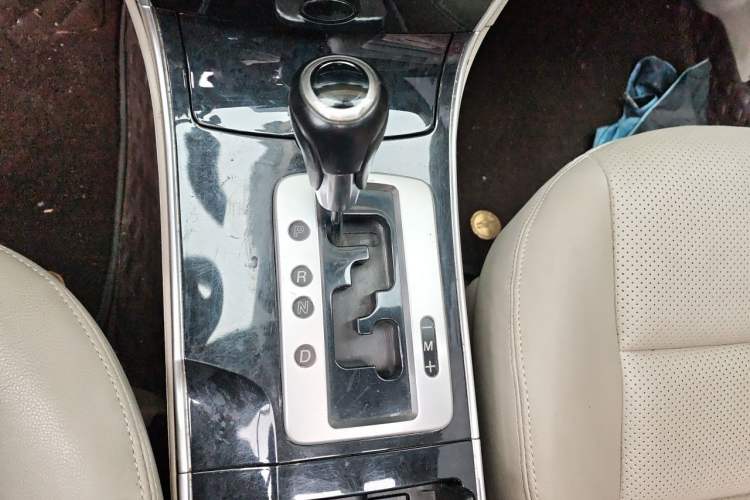 Used Mazda 6 2012 2.0L Automatic Fashion Edition Gear Lever
