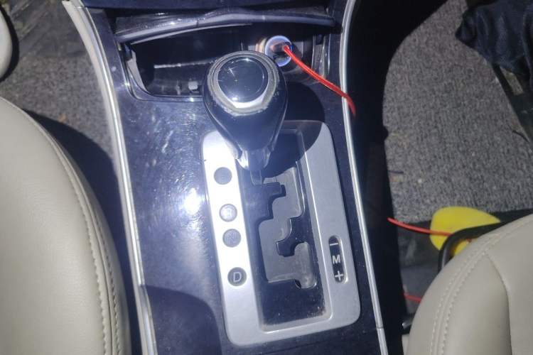 Used Mazda 6 2012 2.0L Automatic Fashion Edition Gear Lever