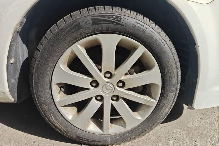 Used Mazda 6 2012 2.0L Automatic Fashion Edition Right Front Wheel Hub