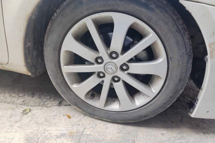 Used Mazda 6 2012 2.0L Automatic Ultra-Luxury Version Right Front Wheel Hub