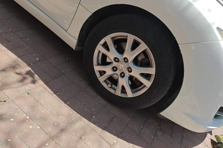 Used Mazda 6 2012 2.0L Automatic Elite Edition Right Front Wheel Hub