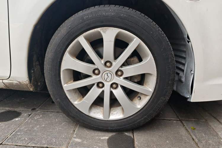 Used Mazda 6 2012 2.0L Automatic Fashion Edition Right Front Wheel Hub