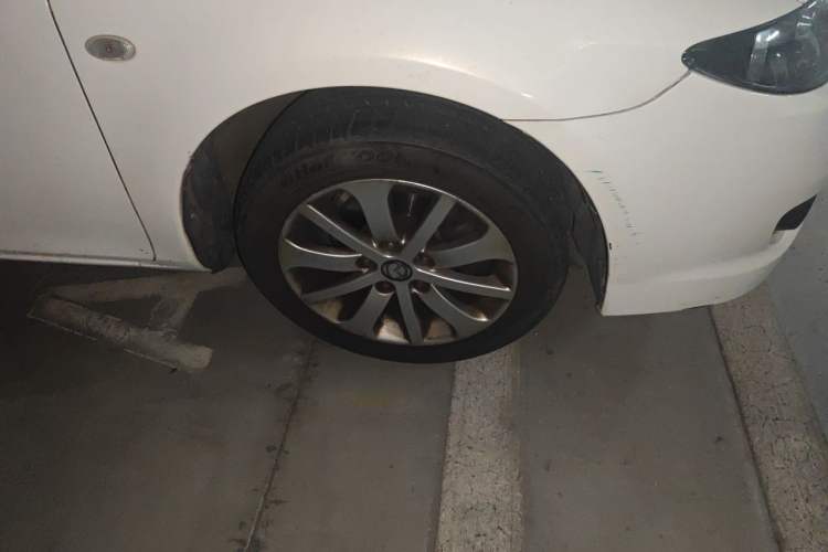 Used Mazda 6 2012 2.0L Automatic Fashion Edition Right Front Wheel Hub