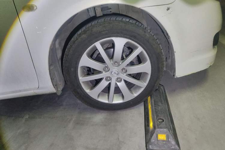 Used Mazda 6 2012 2.0L Automatic Fashion Edition Right Front Wheel Hub