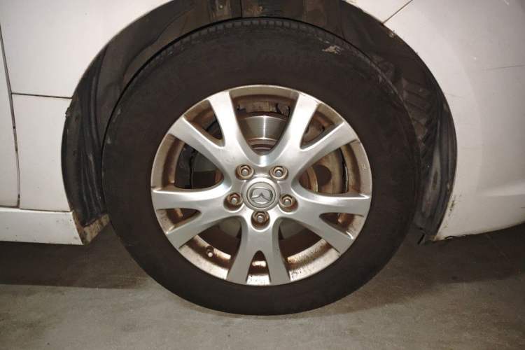 Used Mazda 6 2012 2.0L Automatic Elite Edition Right Front Wheel Hub