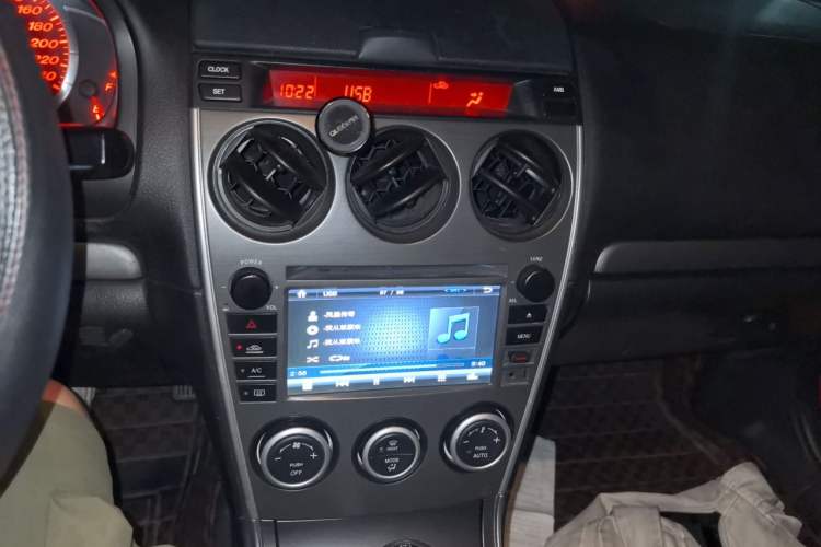 Used Mazda 6 2013 2.0L Automatic Ultra-Luxury Model Audio And AC Panel