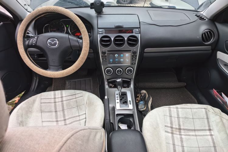 Used Mazda 6 2013 2.0L Automatic Fashion Edition Center Console